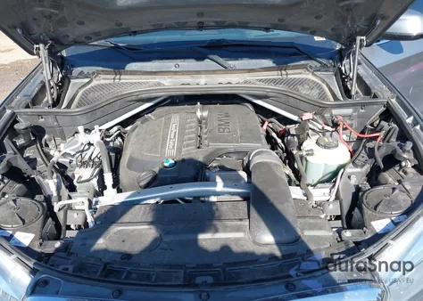 2017 BMW X5 Sdrive35I z USA, uszkodzony, nr VIN 5UXKR2C36H0W43947